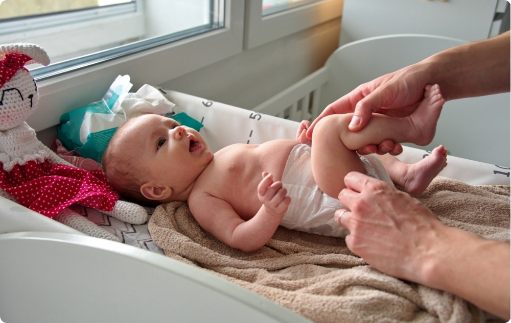 Kā dabiska kopšana mazuļa ādai, kad tā ir iekaisusi vai apsārtusi